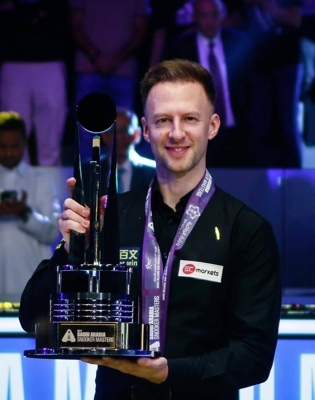 对巴萨完成 对巴萨完成