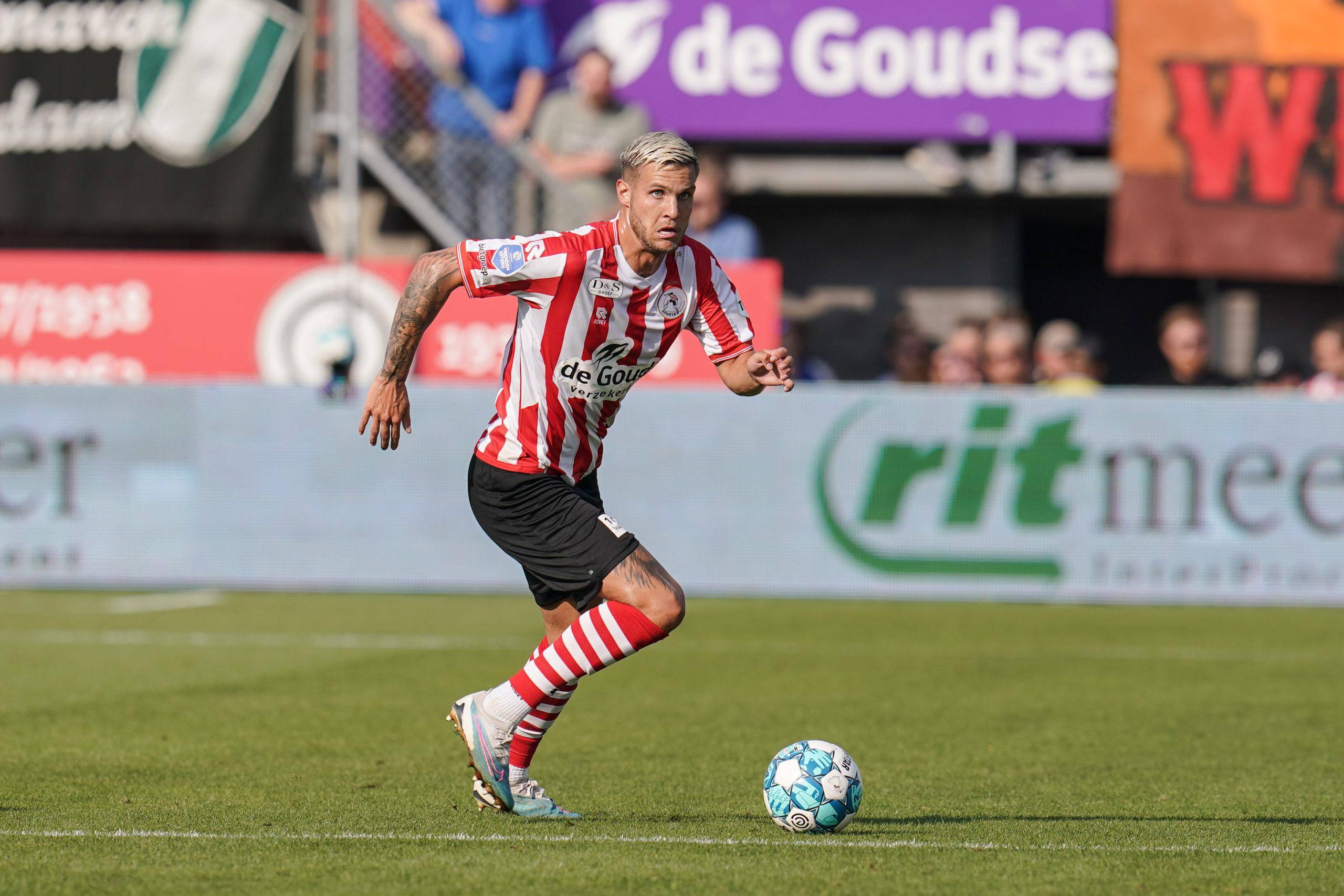 德里竞技的 德里竞技的