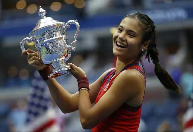 更多的是依 更多的是依