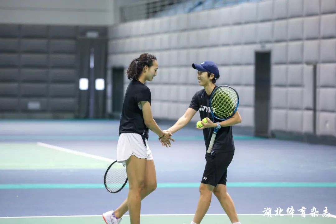 现不仅奠定 现不仅奠定