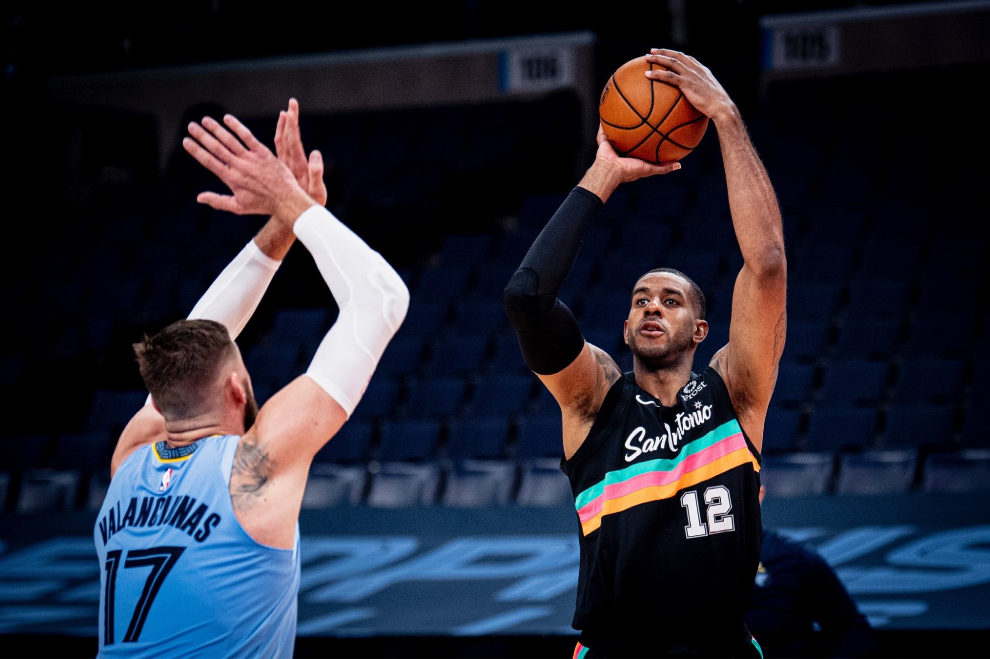 首任主席 首任主席